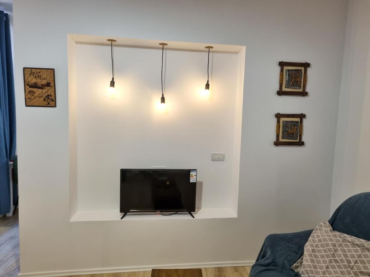 Cozy Apartment In City Center Тирана Екстер'єр фото