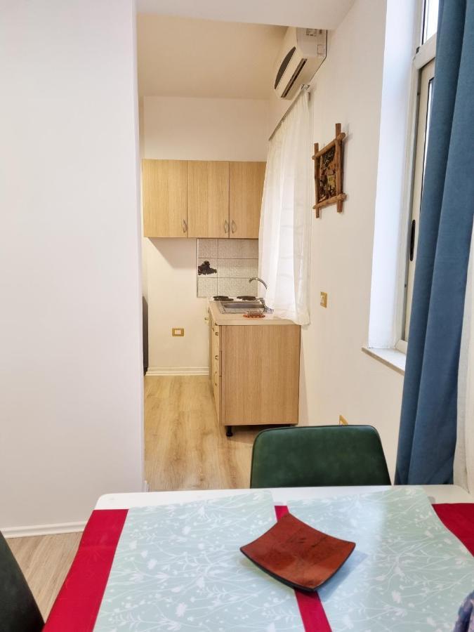 Cozy Apartment In City Center Тирана Екстер'єр фото